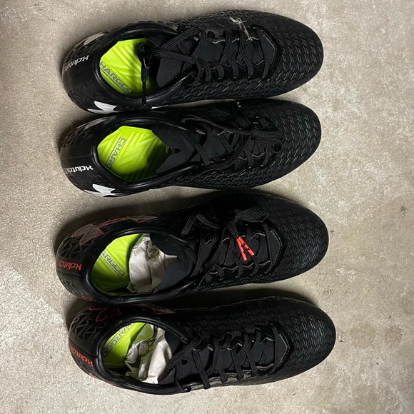 Under Armour Cleats - Picture 2 of 6